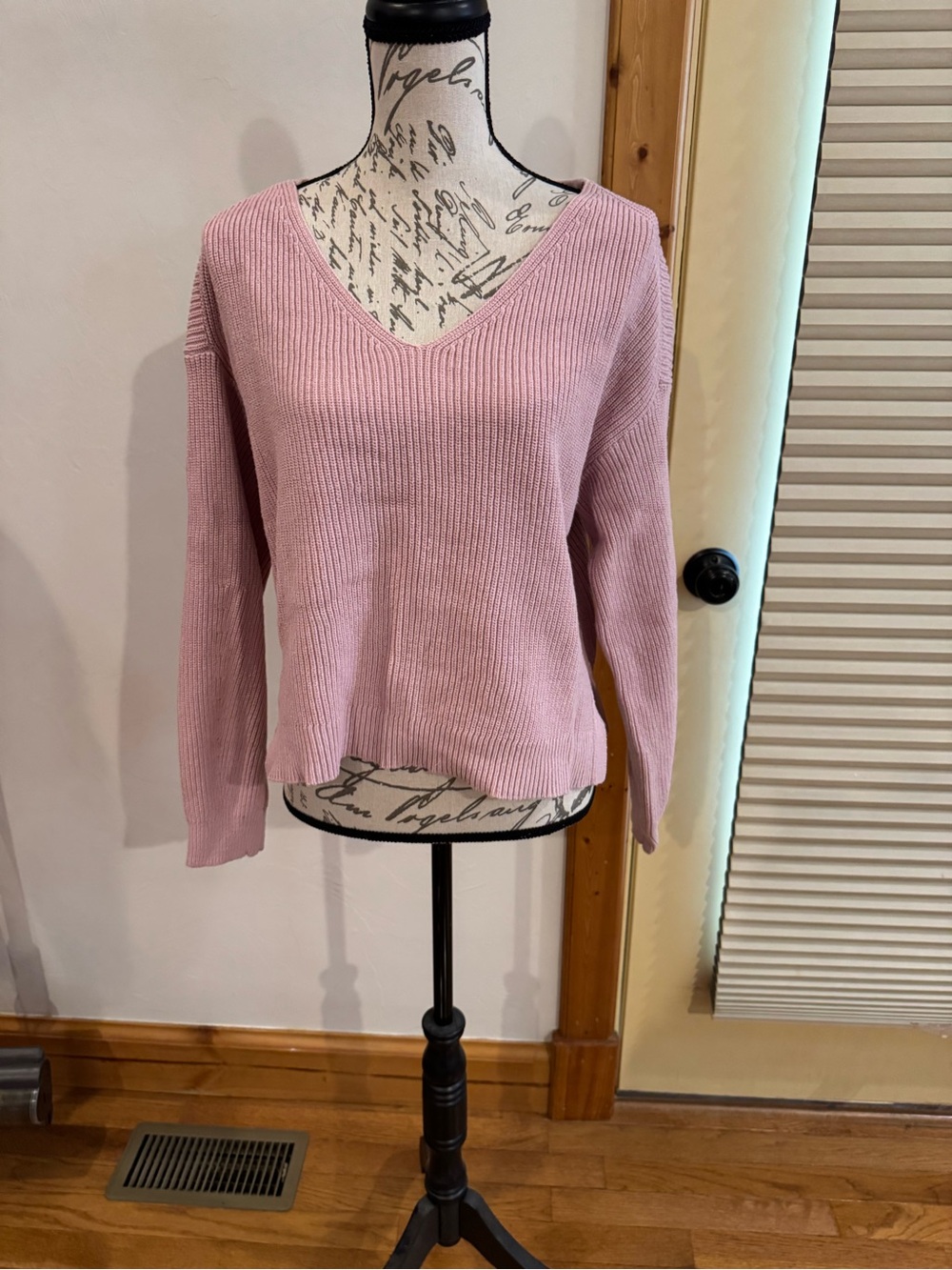 J. Crew Soft V-Neck Ribbed Sweater in Dusty Pink